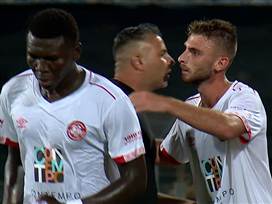 גם נחמיאס השתתף באימון הראשון בסקוטלנד