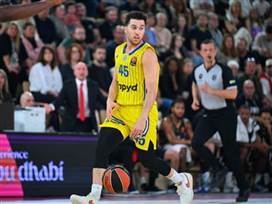 בלאט העלה הילוך בערב אדיר (Photo by Marie Bassery/Euroleague Basketball via Getty Images)