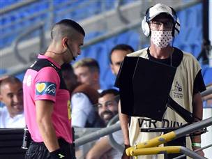 רושרוש נעזר במצלמות (ברני ארדוב)