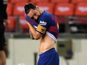 הפנים של מסי למפגש עם נאפולי (GETTY)