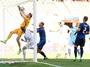 דוברבקה. שער עצמי הזוי (GETTY)