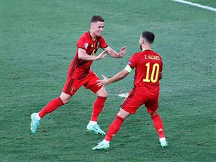 האחים הזאר חוגגים את שער הניצחון (Getty)