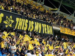 הקהל בנתניה סיפק אווירה "חמה" (צילום: אלן שיבר)