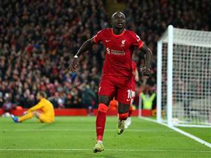 אחר כך גם עם מאנה (getty)