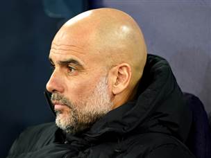 לפרקים, נדמה היה כי פפ גווארדיולה חסר פתרונות (GETTY)