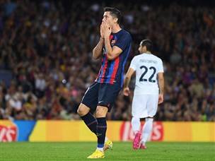 ברצלונה כבר לא תלויה בעצמה (David Ramos/Getty Images)