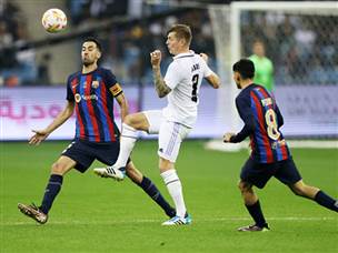 קרוס וריאל המשיכו בתצוגת הנפל (Getty)