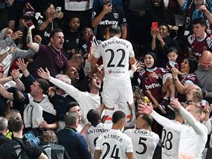 בנרחמה כבש ראשון בפנדל (getty)