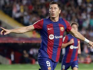 אין חגיגה בלי שער שלו. לבנדובסקי (GETTY)