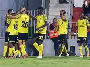 ואפילו חגגה שער ראשון (צילום: מאור אלקסלסי)