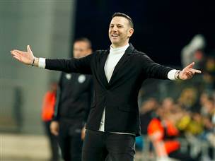 שהעניק לצרפתי עוד שלוש נקודות (צילום: אלן שיבר)