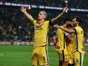 והשלים צמד שהכפיל את היתרון (אלן שיבר)