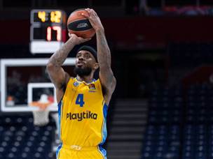 הגיע ובענק. לורנזו בראון (GETTY)