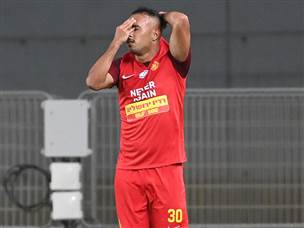 עד שרביד אברג`יל, שהוקפץ להרכב, כבש (ברני ארדוב)