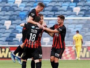 חגגו תוך עשר דקות (קובי אליהו)