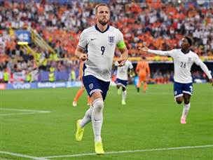 והשווה בפנדל בדקה ה-18 (Getty)