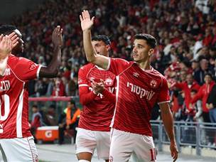 ביטון חוגג (דני מרון)