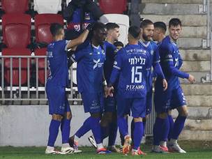 וגמרה עניין לקראת הסיום (צילום: אודי ציטיאט)