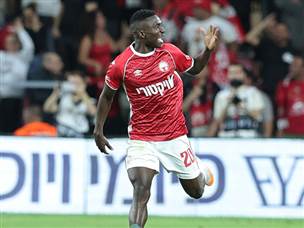 קנגוואה ניסה להחזיר את ב“ש למשחק (צילום: אלן שיבר)