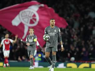 ריאל מושפלת באמירויות (getty)