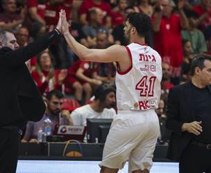 והאדומים עמדו במשימה (מאור אלקסלסי)