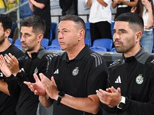 בדקה ה-6 מחיאות כפיים כמחווה לזכרו של גדי קינדה, כזכור קינדה ז“ל לבש את החולצה מספר 6