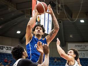 משחק מצוין שלו. סנטוס (ספי מגריזו)