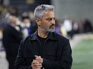 יצחקי משיג עוד שלוש נקודות (צילום: קובי אליהו)