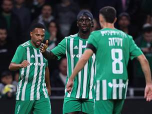 והירוקים שייטו לניצחון קליל (צילום: מאור אלקסלסי)