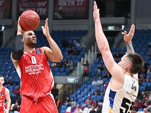 סמית` בדרך לסל (ברני ארדוב)