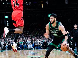 טייטום ובראון הובילו, הסלטיקס גברו על טורונטו