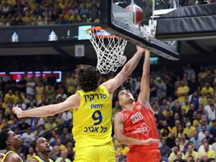 סורקין רשם מספר חסימות, אך סיים עם משחק חלש (אלן שיבר)