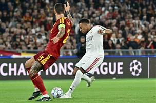 אמבפה איזן בביצוע ענק (GETTY)