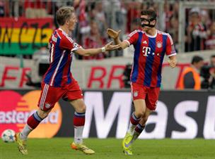 הפולני חגג בקטנה, ומיהר לחזור לשחק (gettyimages)