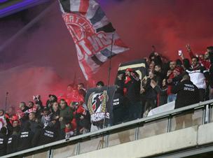 הקהל של ב"ש חזר לדרום בידיים ריקות (צילום: דני מרון)