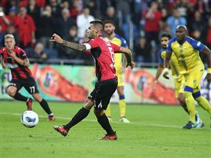 ממן ניצל את הפנדל לשוויון (אלן שיבר)