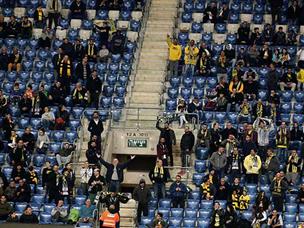 אוהדי נתניה. הרוב נשאר בחוץ (אלן שיבר)