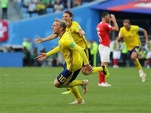 שבדיה חוגגת כל הדרך לרבע (GETTY)