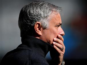 צרות צרורות. מוריניו מתקרב לסיום דרכו (getty)