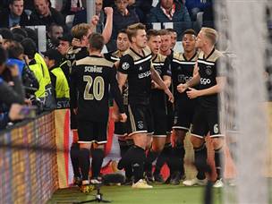 שחקני אייאקס. ניצחו במדריד ובטורינו (Getty)