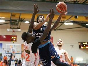 טוקוטו עולה לסל, מהלכי קלאץ' חשובים (אלן שיבר)