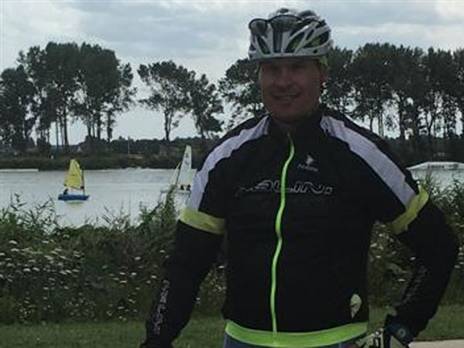 "מילה בעברית? אתה מניאק"