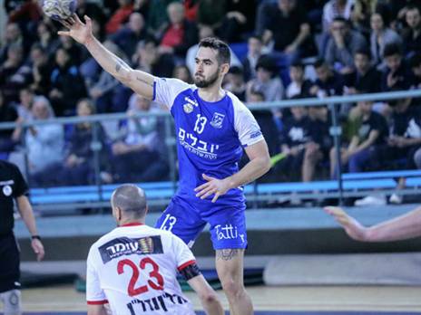 (הדר ואן קולא, איגוד הכדוריד)