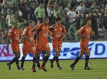 בני יהודה. "ראו בנו תפאורה" (אלן שיבר)