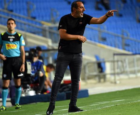 רפואה. זעם על שחקניו (ברני ארדוב)