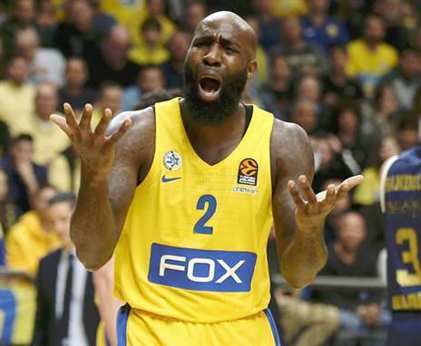 אייסי. "נתן 'פלפל' לקבוצה" (אלן שיבר)