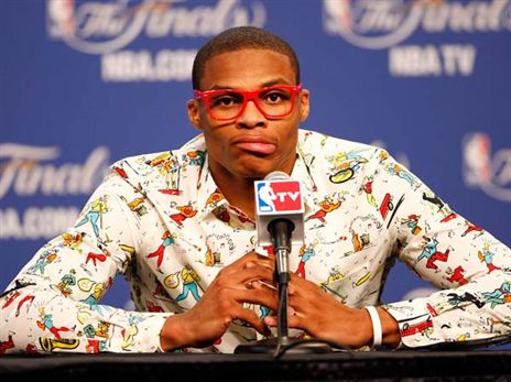 אם לא בכדורסל, לפחות דני יקבל שיעורים באופנה (Getty)