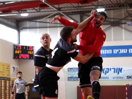 המפגש בליגה בין אשדוד להרצליה (משה דהן, הפועל אשדוד)