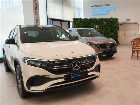 מרצדס EQA באולם המרכזי בהרצליה (צילום: כפיר כשריאן)