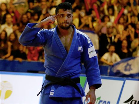 יעלה על הפודיום? מוקי (אלן שיבר)